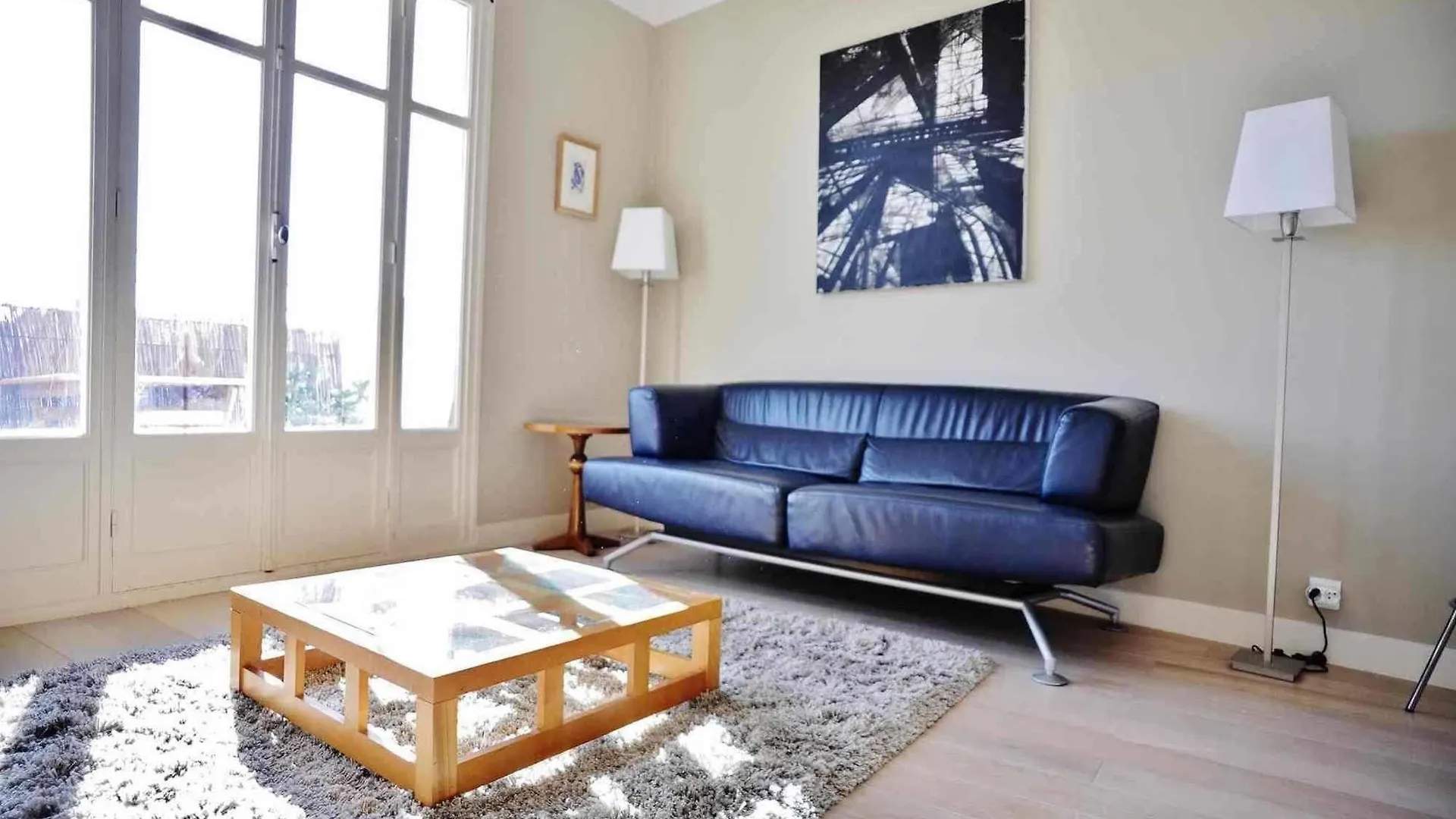 Apart Hotel Riviera - Grimaldi - Promenade Des Anglais location