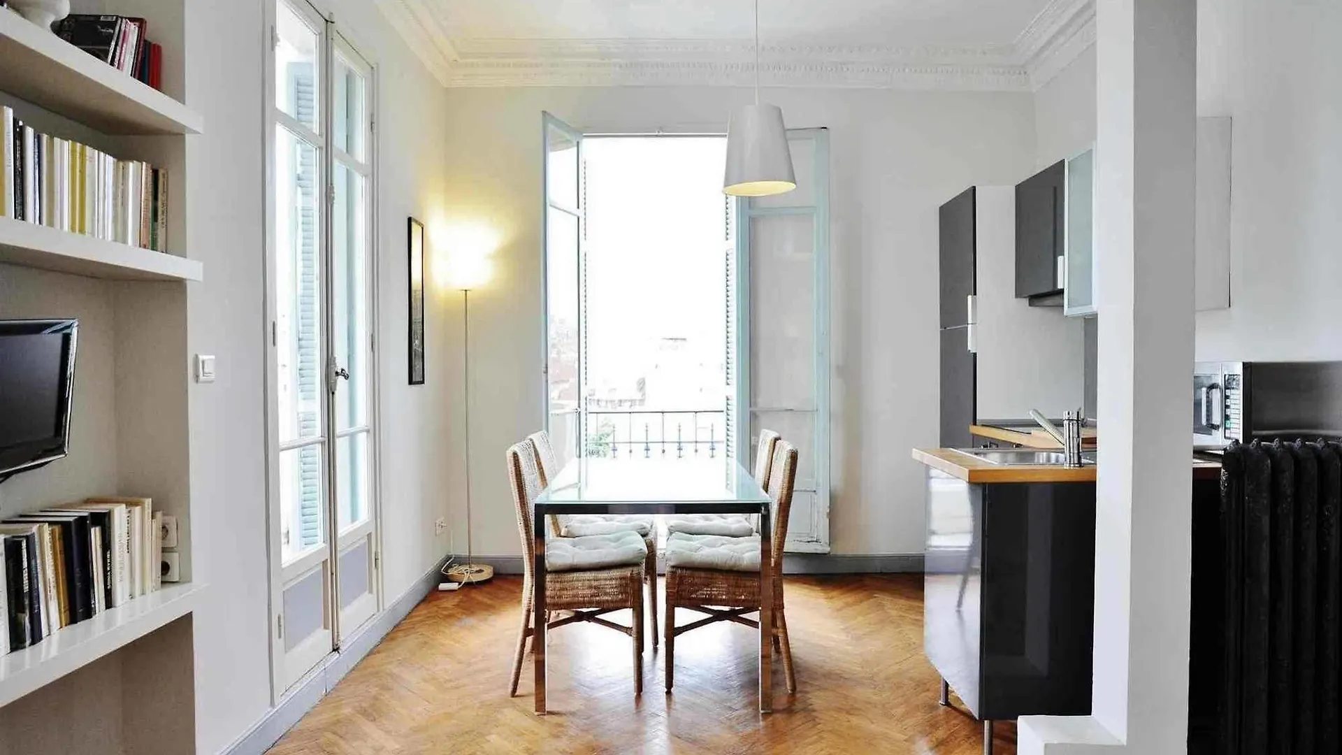 Apart Hotel Riviera - Grimaldi - Promenade Des Anglais Nice 0*,  Frankrike